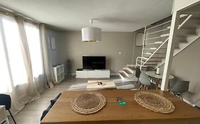 Magnifique Duplex Avec 2 Chambres Et Parking Gratuit